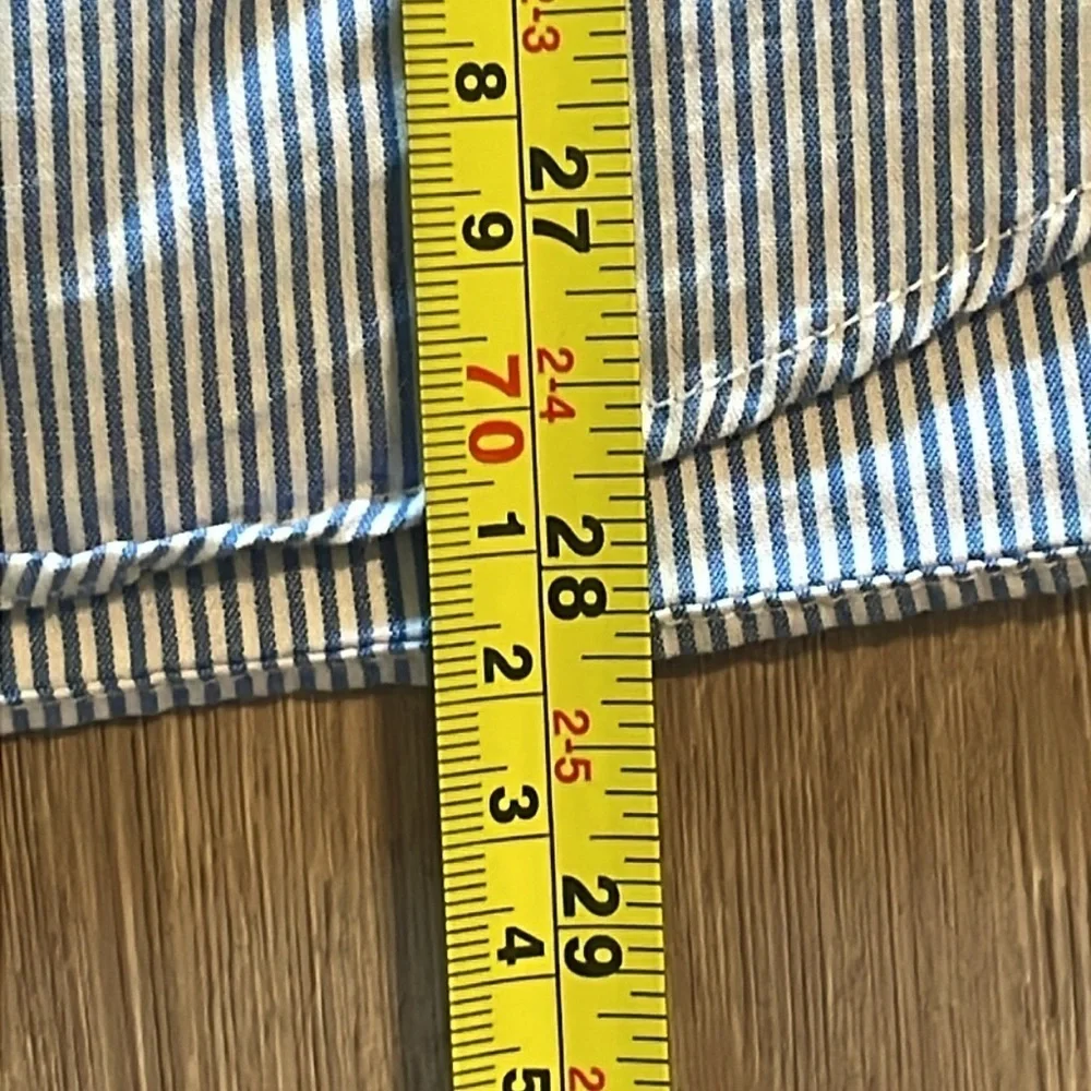 J. Crew Men Light Blue Pinstripe 100% Cotton Button Front Shirt Vintage Classic